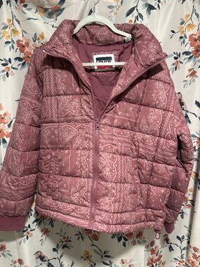 Levi's Women's Quilted Paisley Puffer Jacket - Dusty Rose